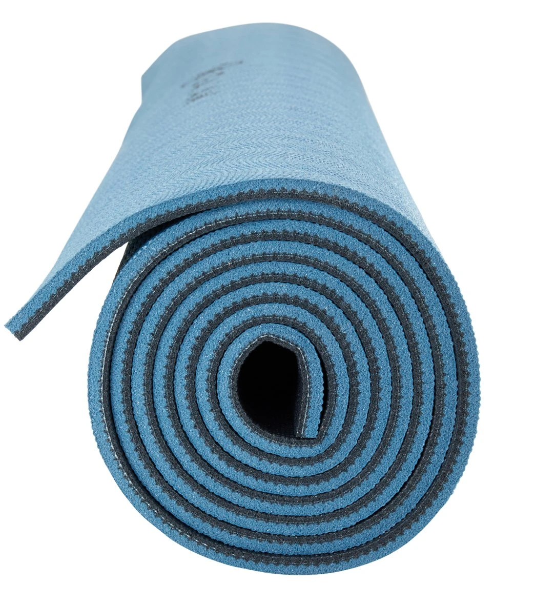 Gaiam Ultra Sticky Yoga Mat 68" 6mm Extra Thick - Image 3
