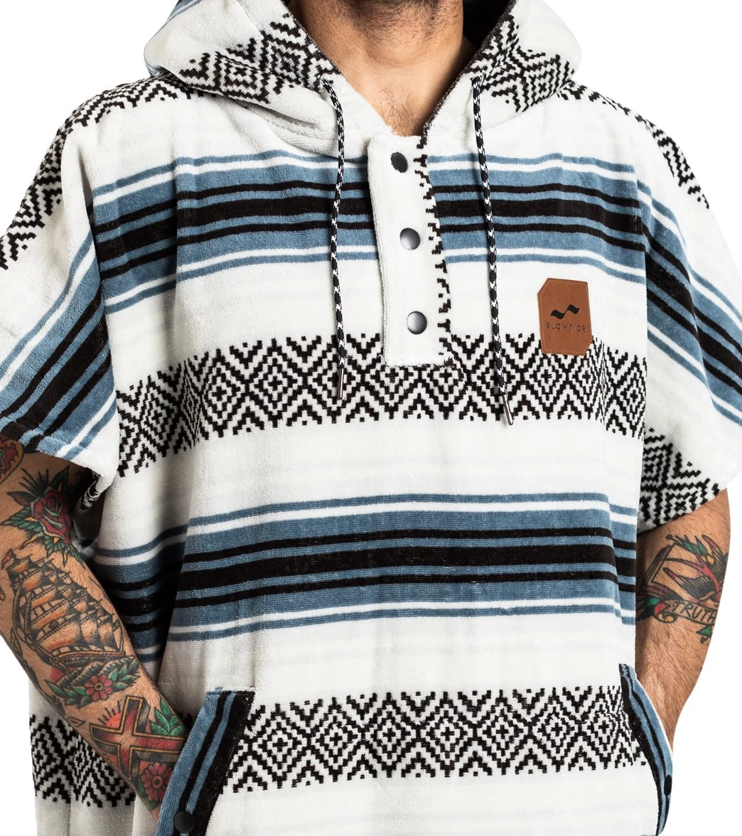 Slowtide Oso Changing Poncho - Image 3